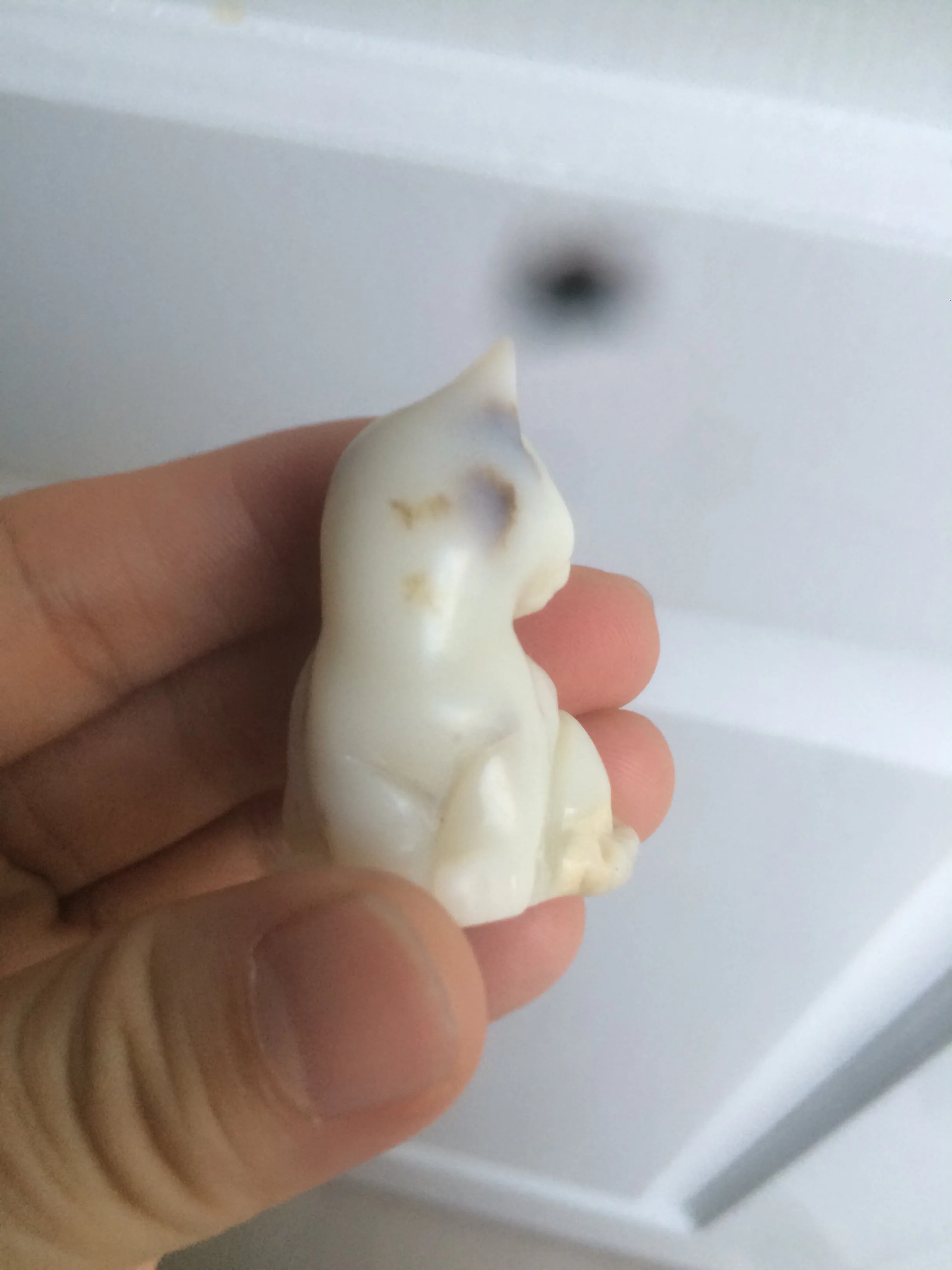 100% Natural white beige yellow with black/brown flying dandelions Osmanthus fragrant nephrite Hetian Jade cat desk decor/worry stone HF35-9