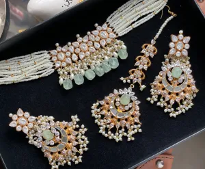 Chanchal choker set