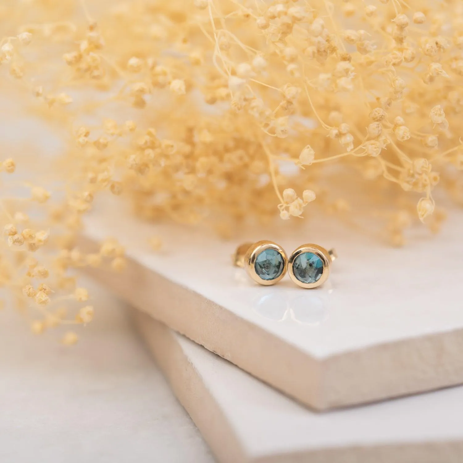 Gemstones 14k Gold Studs
