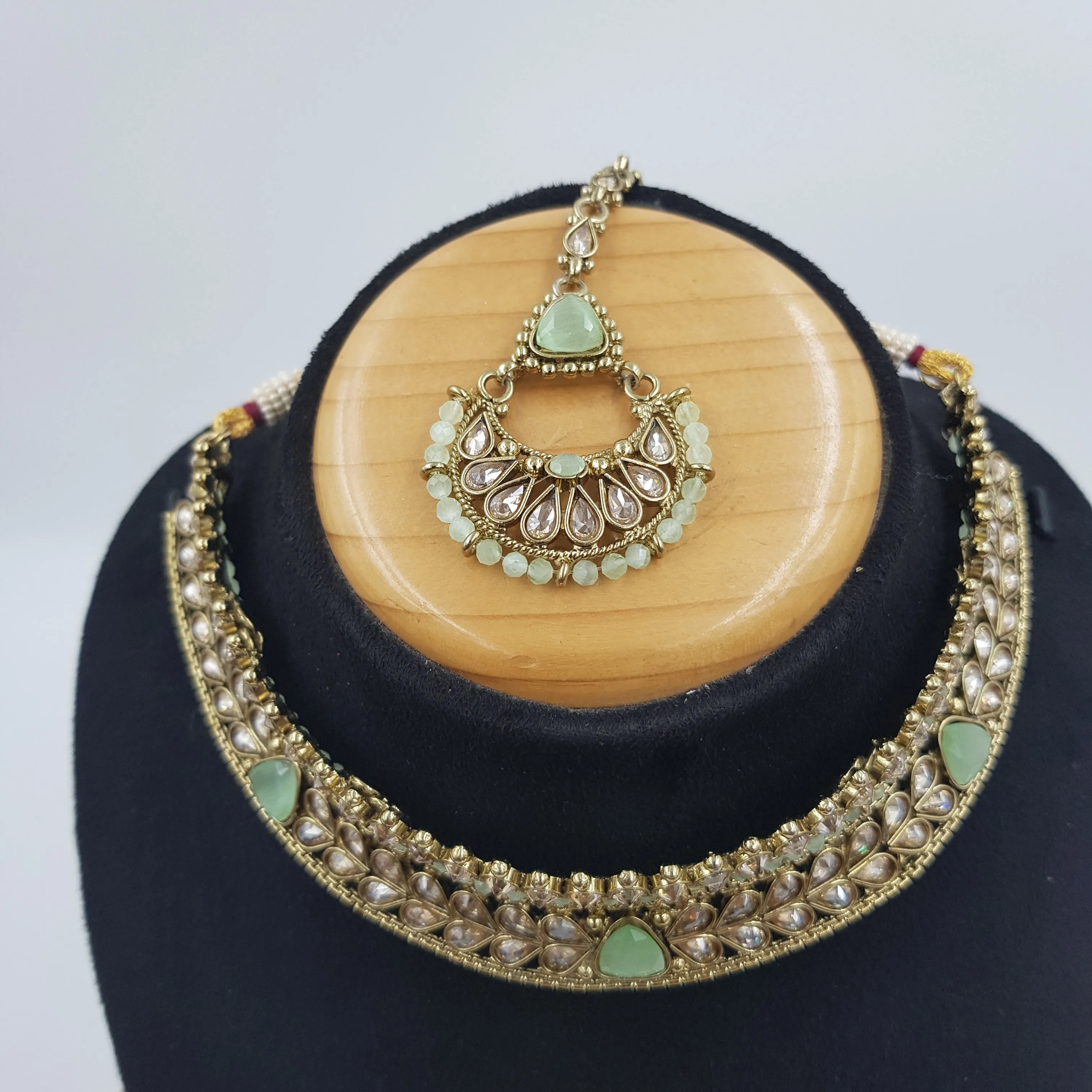 Mint Green Antique Necklace Set