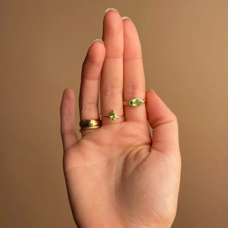 Teardrop Ring, Peridot, Gold