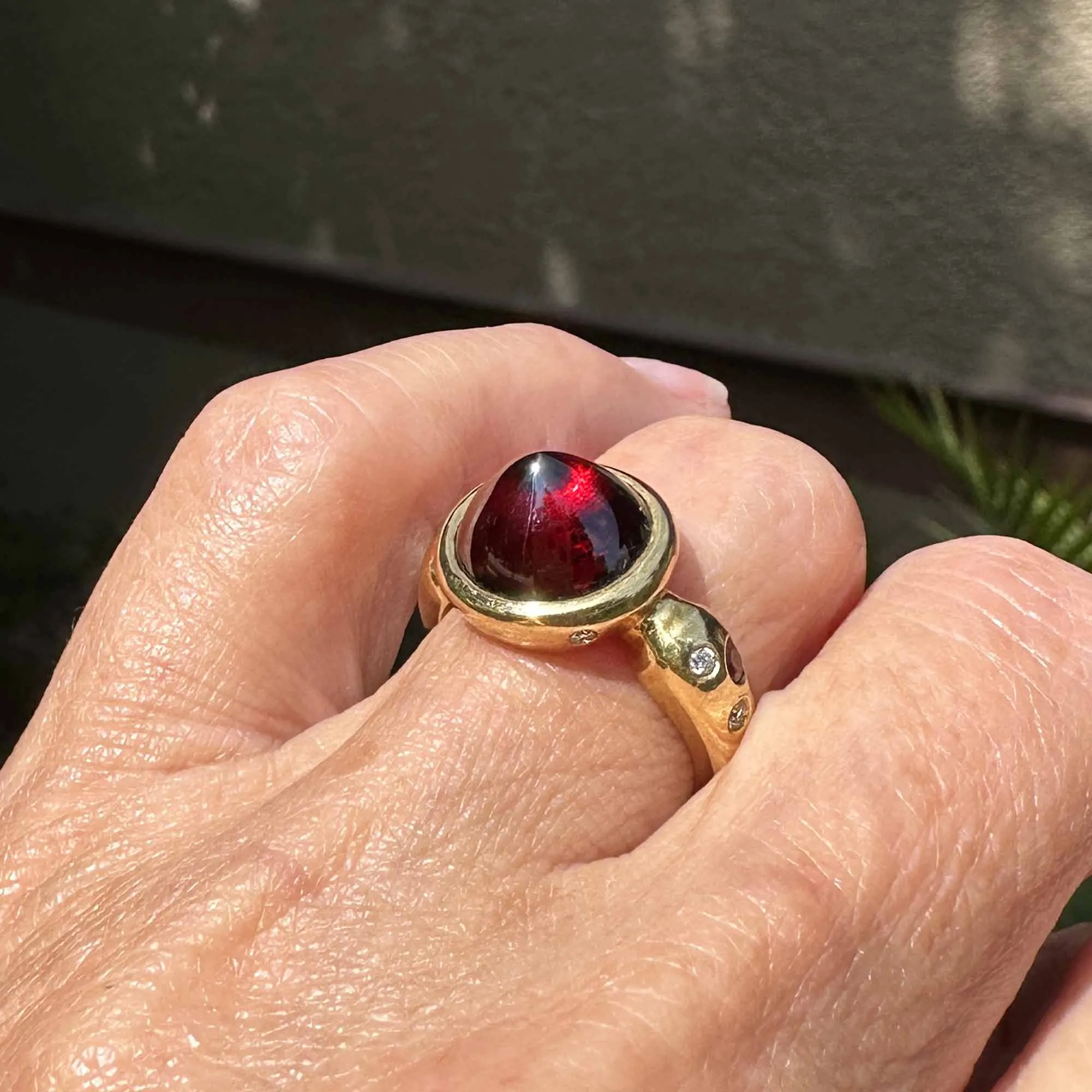 Unique 18K Gold Diamond Bullet Cabochon Garnet Ring
